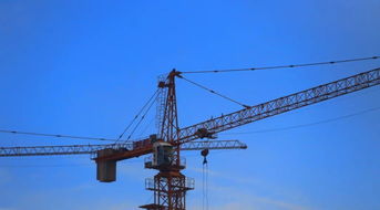 湖南塔吊倒塌事故致2死，5名公职人员被停职调查，敲响安全生产警钟